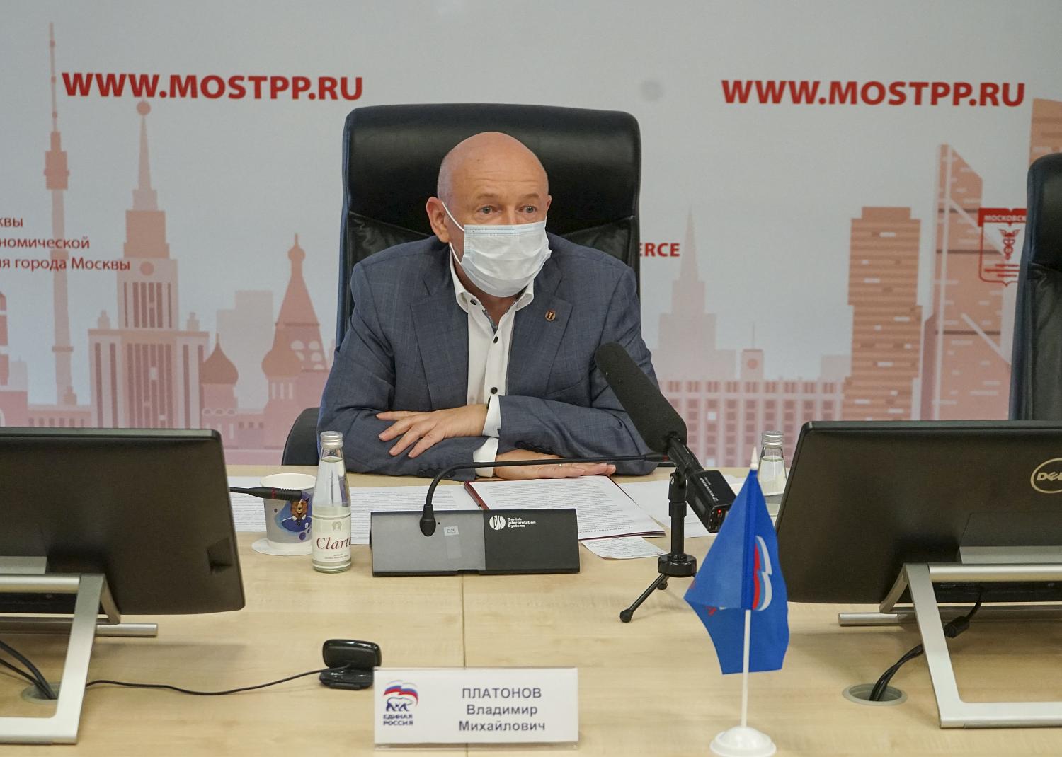 Владимир Платонов: «Сохранение экономического потенциала города – одна из основных задач властей»