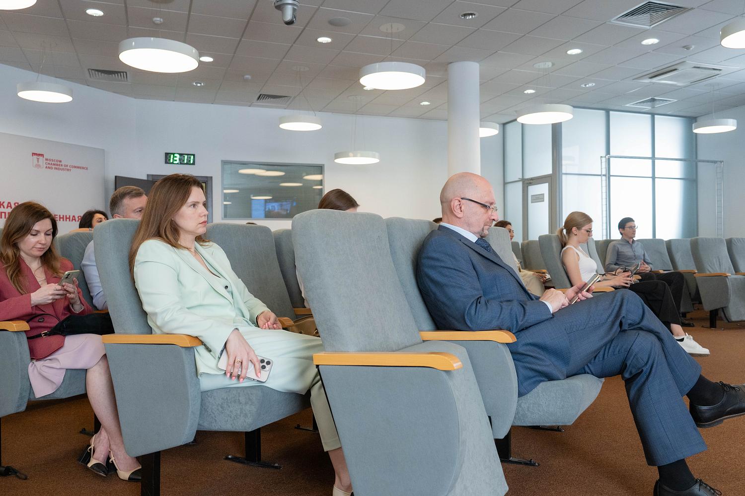 Санкционный комплаенс в эпоху глобальных ограничений: стратегии защиты для компаний и физлиц обсудили в Московской ТПП.