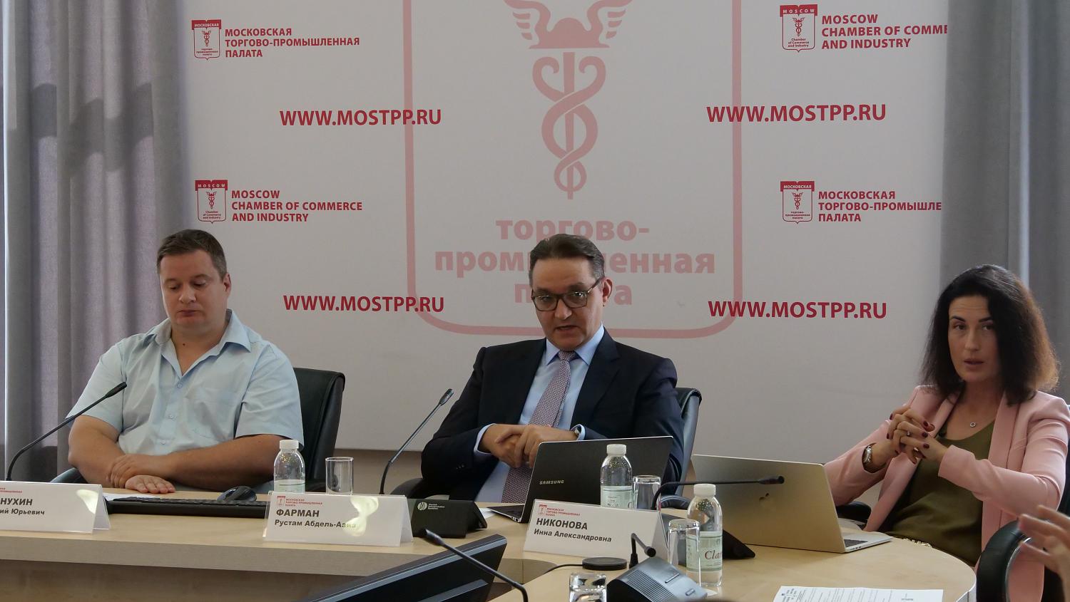 Эксперты обсудили долговую безопасность в ОАЭ