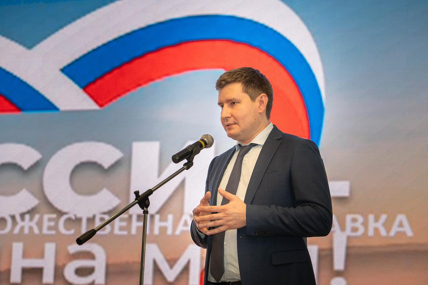 В преддверии Дня России в МТПП открылась художественная выставка «Россия – Родина моя»
