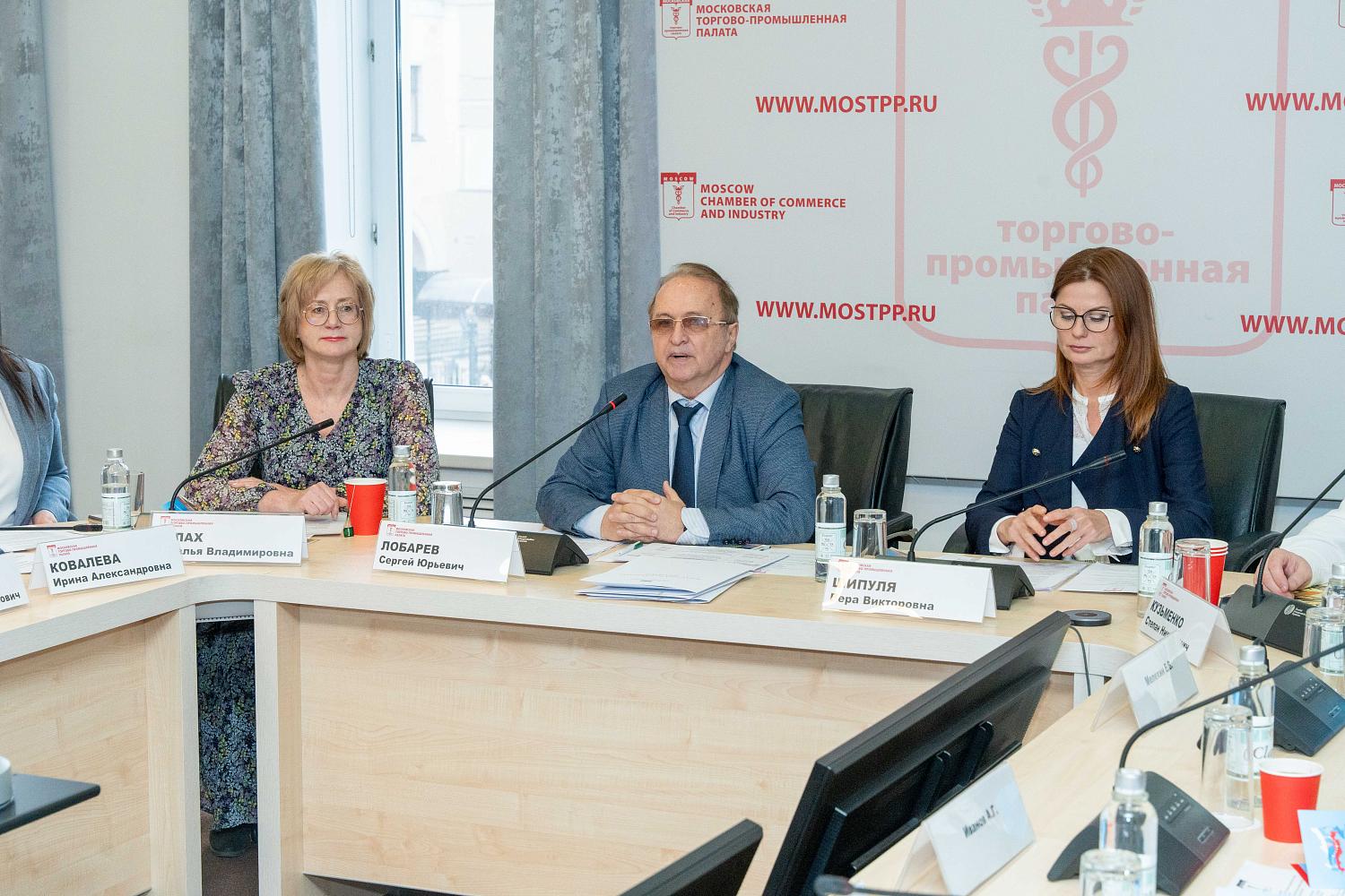 Путешествия на автомобиле и байке по Золотому кольцу должны стать комфортными и безопасными 