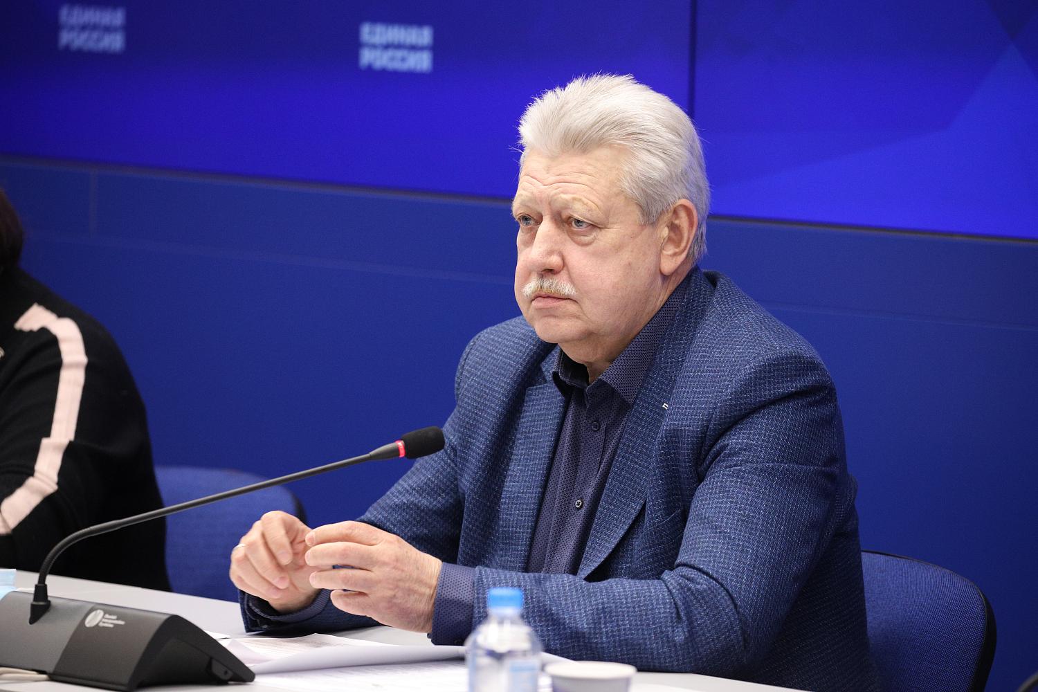 «МТПП объединяет юрлиц, но в любом бизнесе работают люди»: Владимир Платонов принял участие в обсуждении поправок к ФЗ о занятости