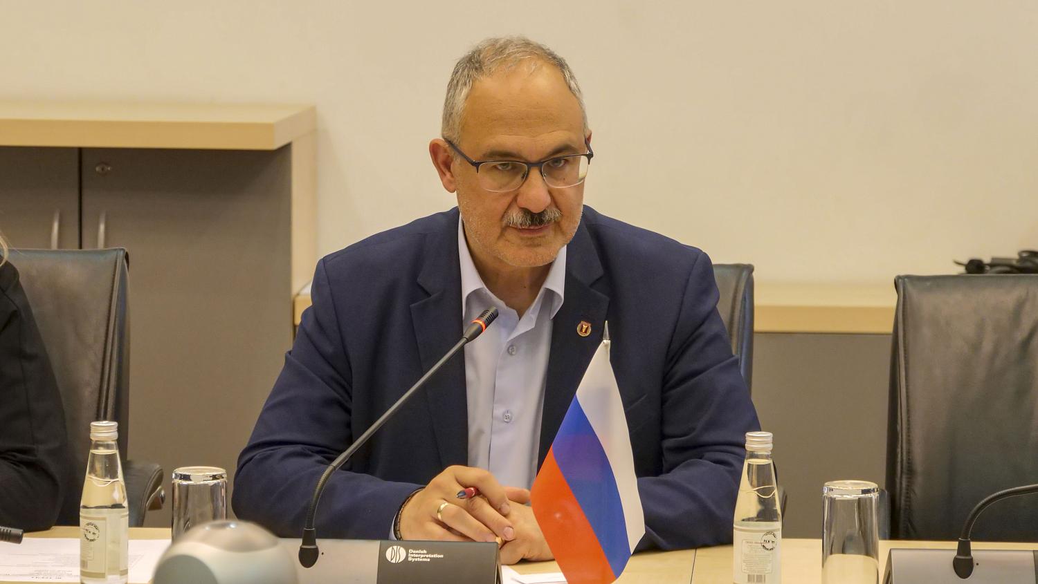 Гости из Иранской провинции Ардабиль предложили для обсуждения несколько проектов