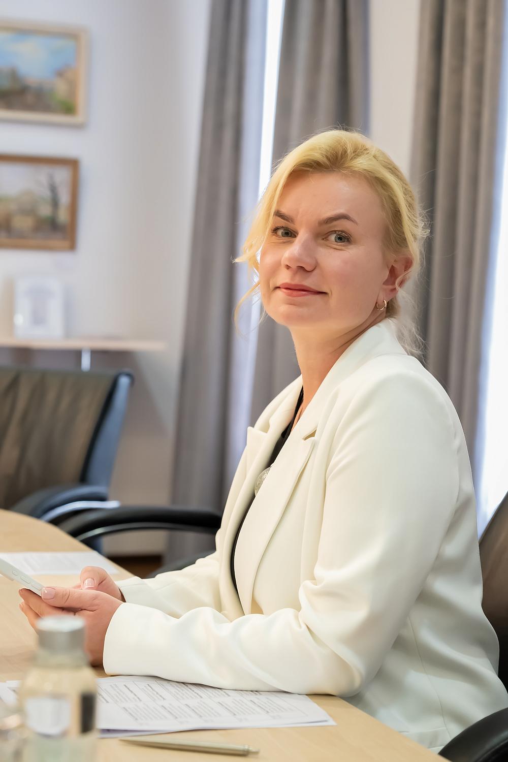 Финансы без стресса: как пожилым управлять деньгами уверенно и спокойно