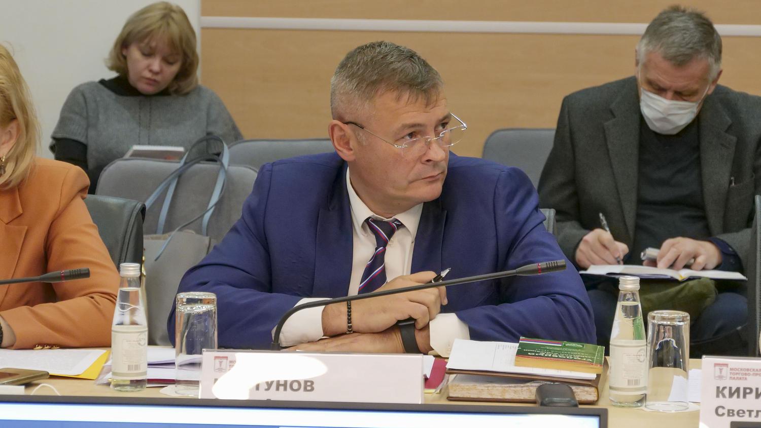 Обсуждены проблемы, связанные с продажей долей в объектах жилой недвижимости 