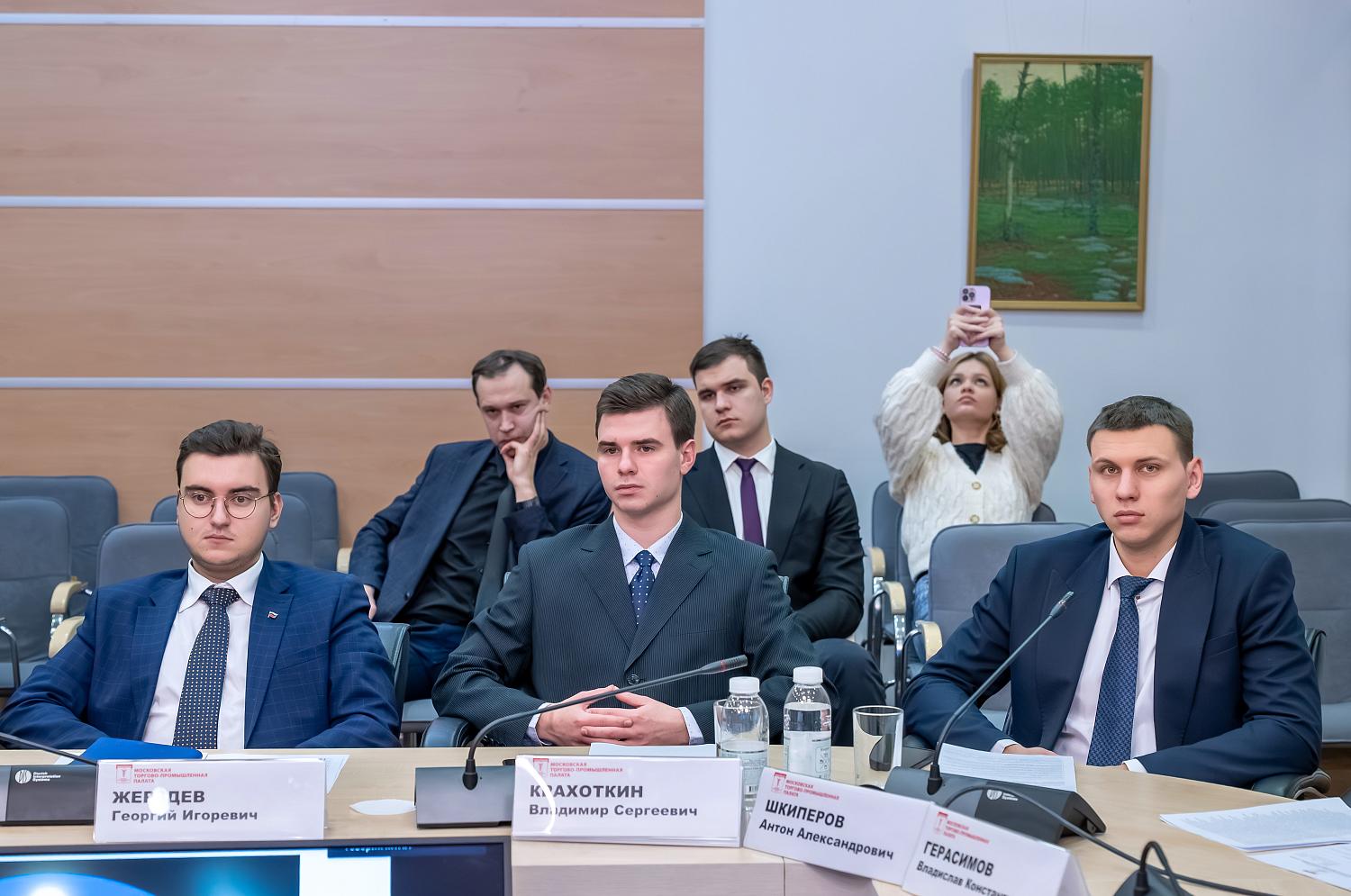 Как молодёжи научиться мыслить стратегически в новых реалиях?