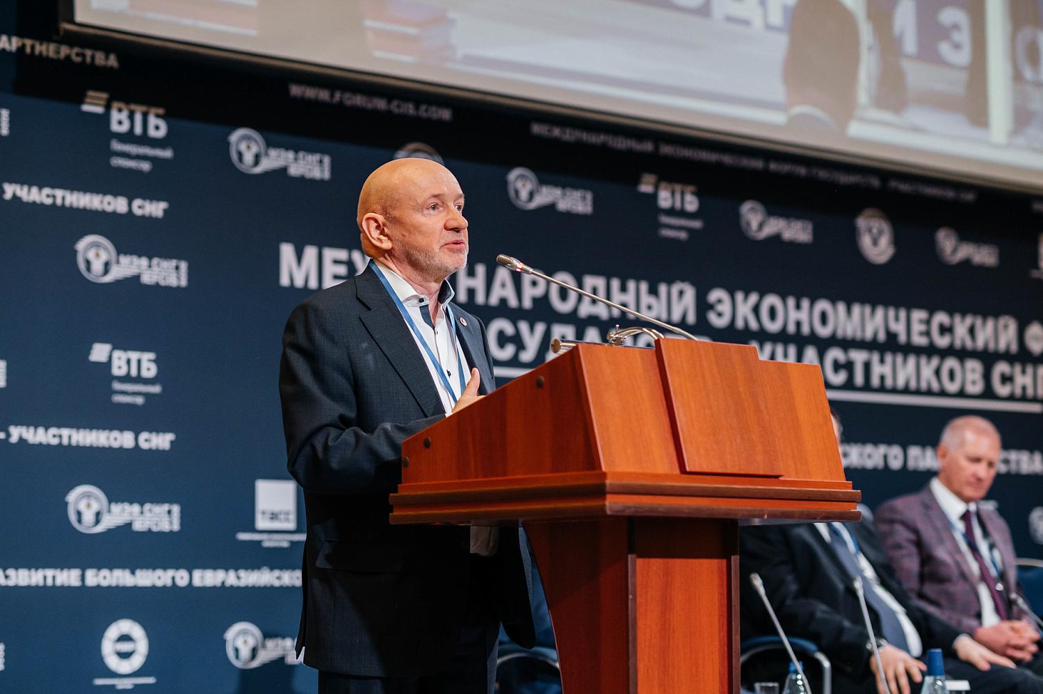 Президент МТПП Владимир Платонов представил возможности московского строительного бизнеса партнерам по СНГ