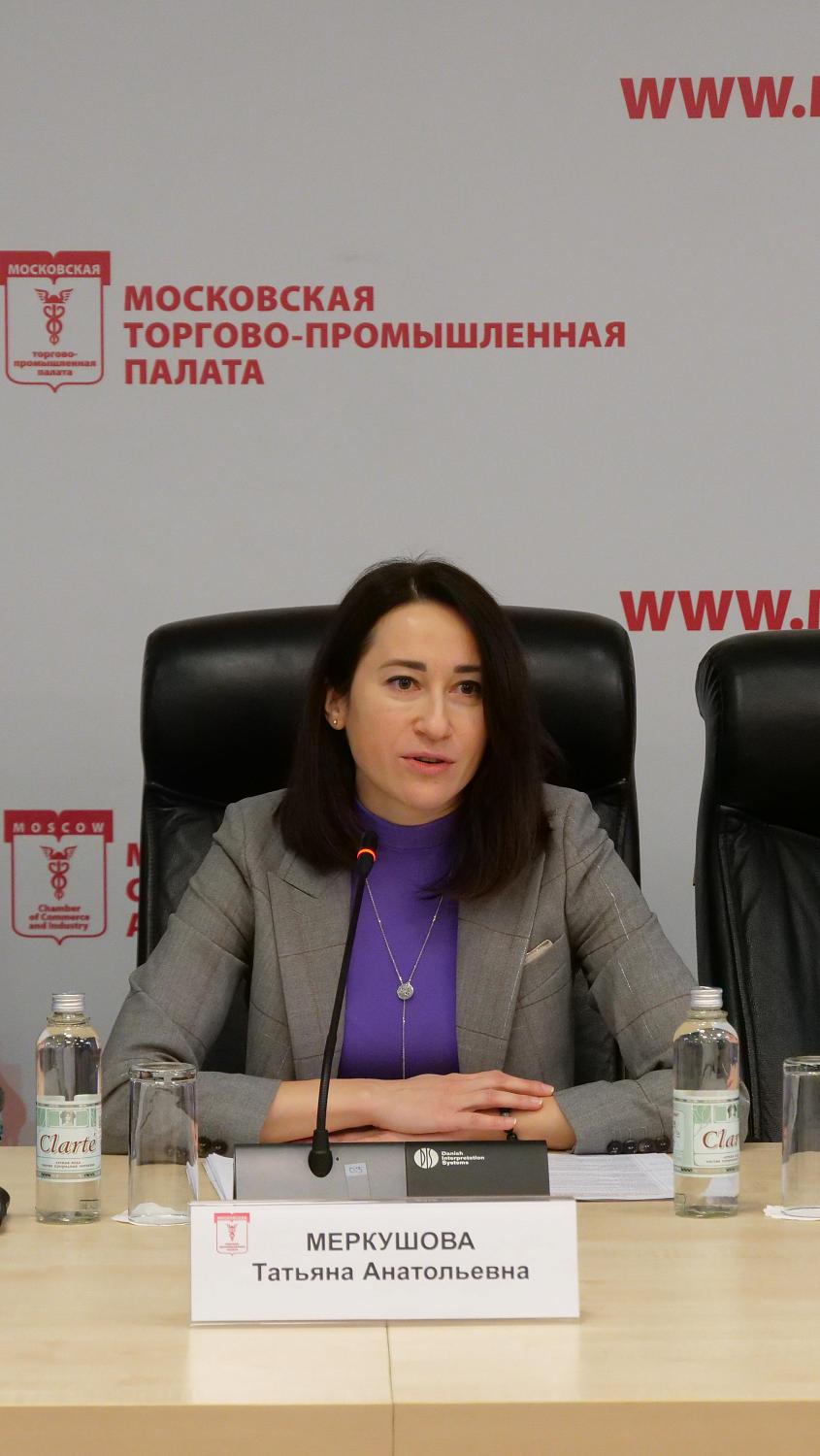 На конференции предпринимателям рассказали о новациях, касающихся таможенного регулирования