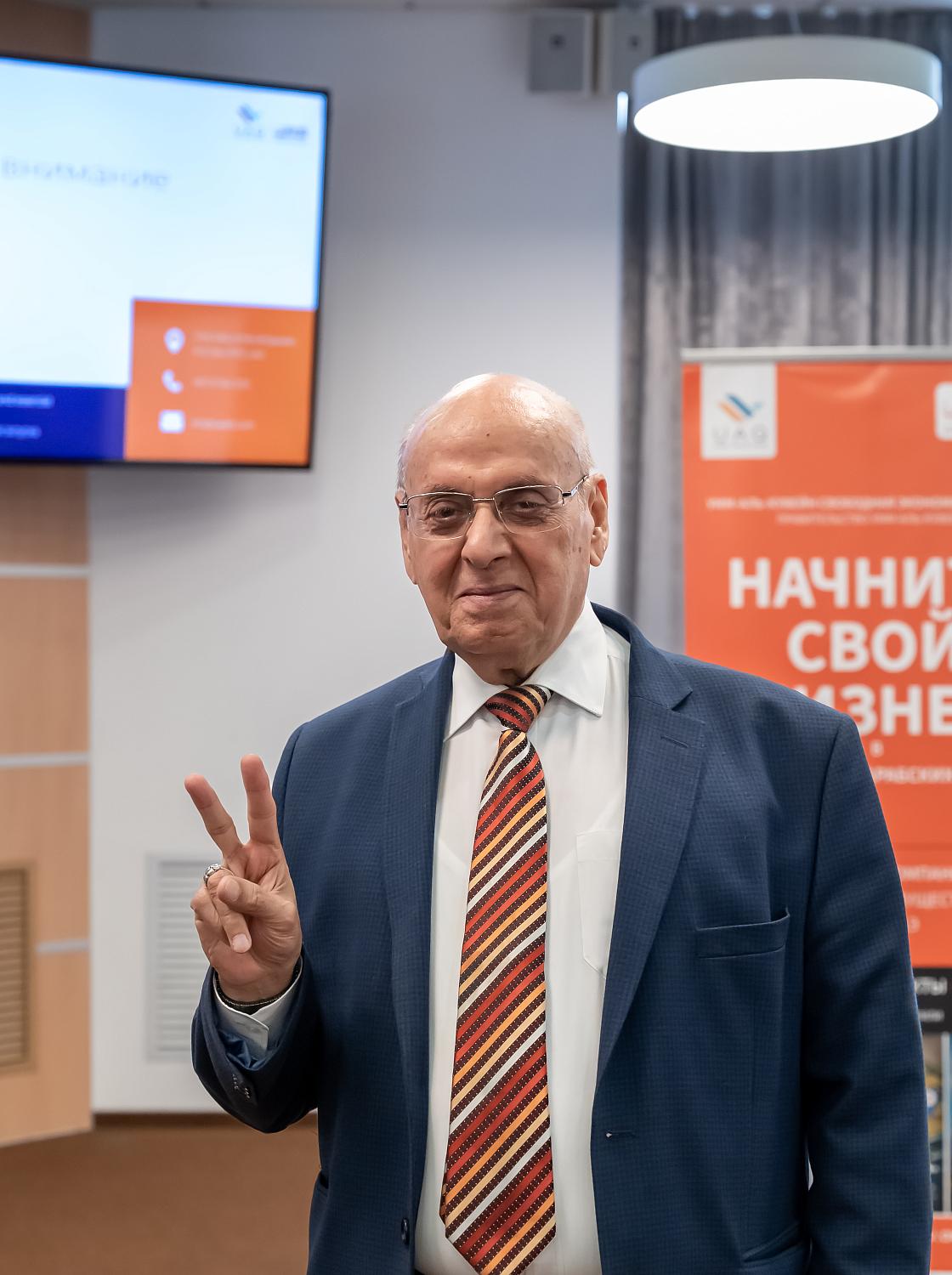 Офис в Эмиратах открывает большие возможности