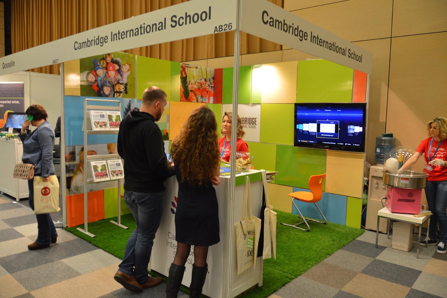 Первая выставка Foreignerslife 2016 открылась в Москве