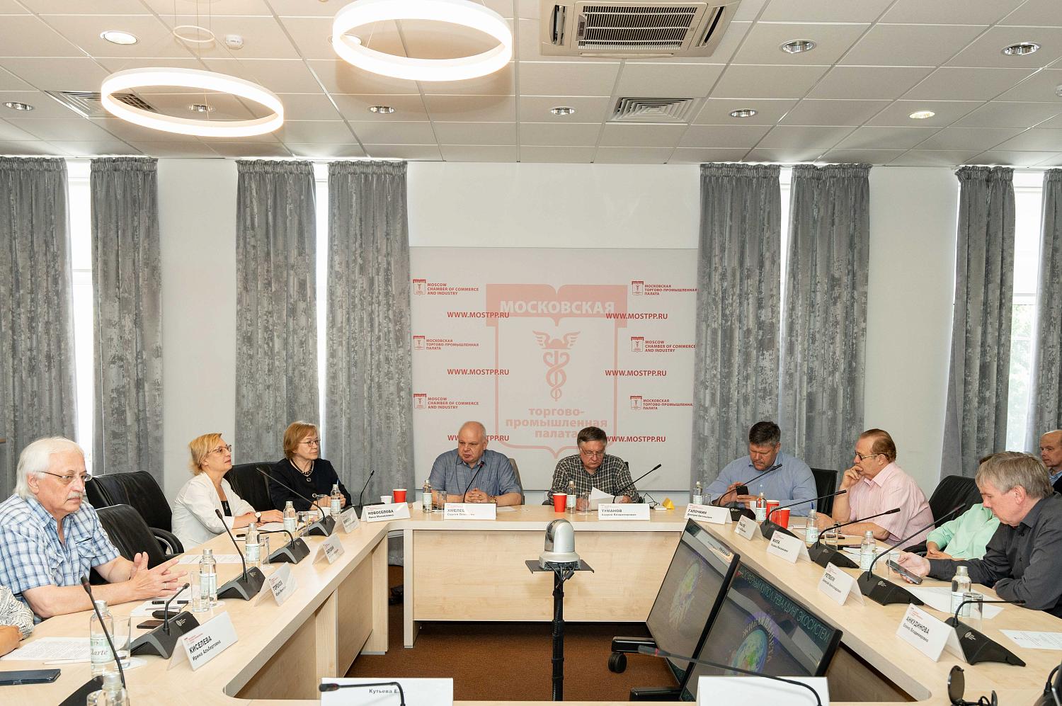 Специалисты обсудили как сохранить и улучшить «зелёный облик столицы»