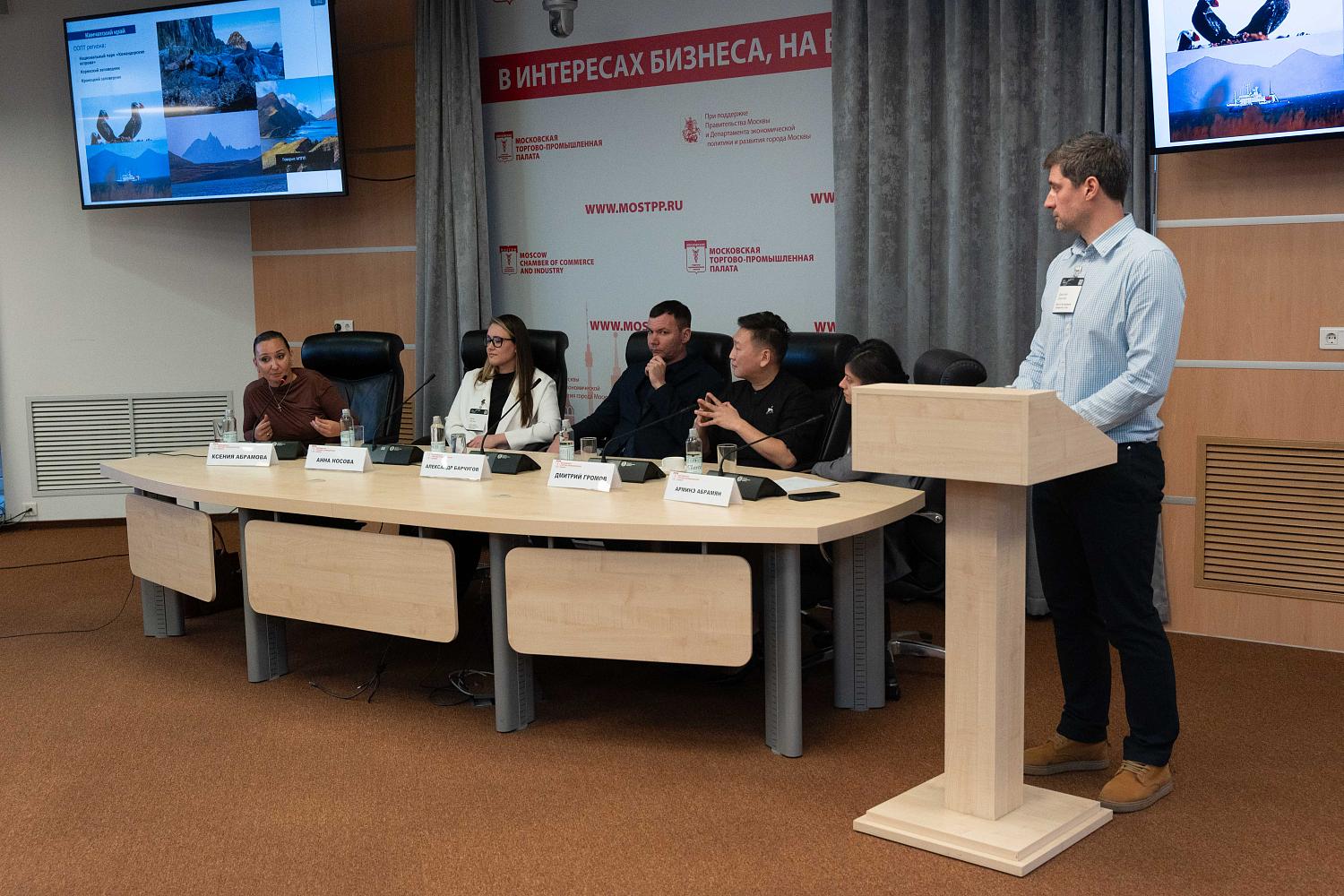 В центре внимания бизнесменов, чиновников и ученых – речные круизы