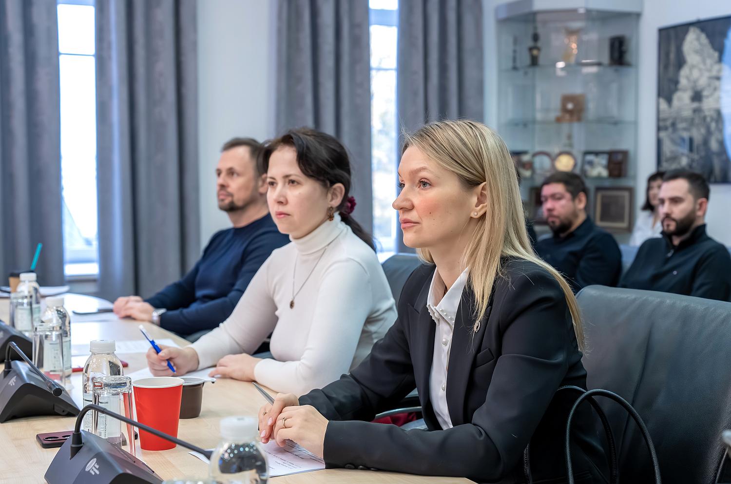 Представители МСБ узнали об особенностях исполнения госконтрактов