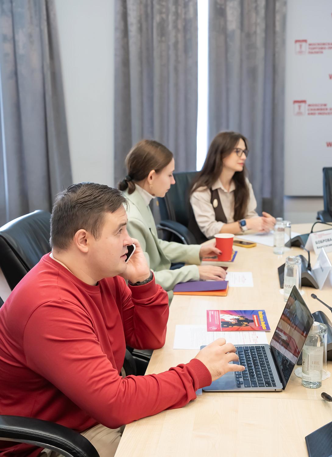 Финансы без стресса: как пожилым управлять деньгами уверенно и спокойно