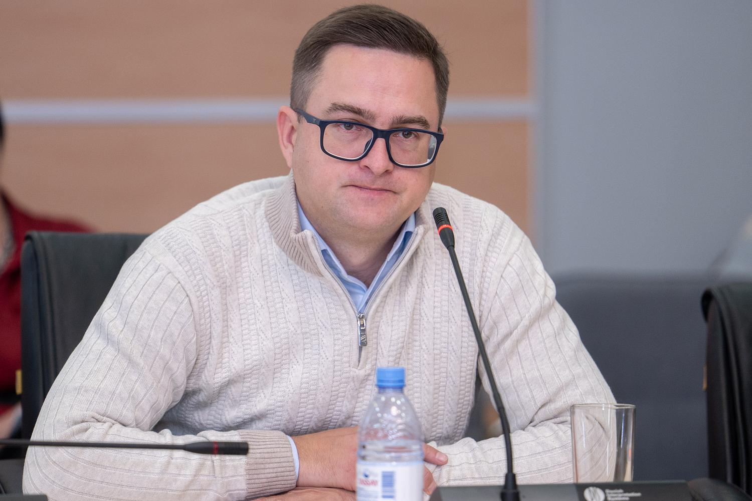 Как работать в условиях дефицита кадров и ограниченного бюджета