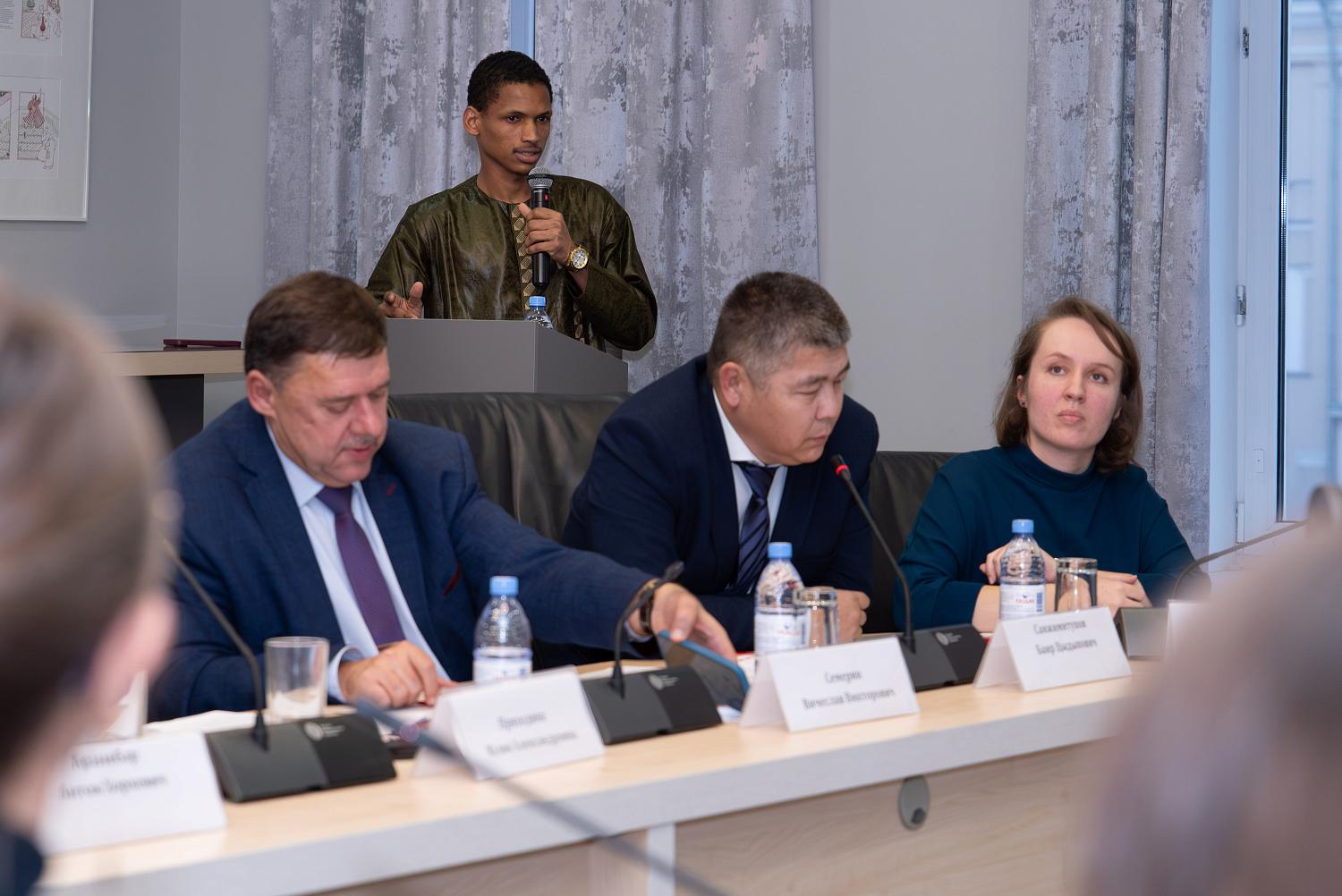 В МТПП иностранные студенты представили исследования для решения практических задач бизнеса