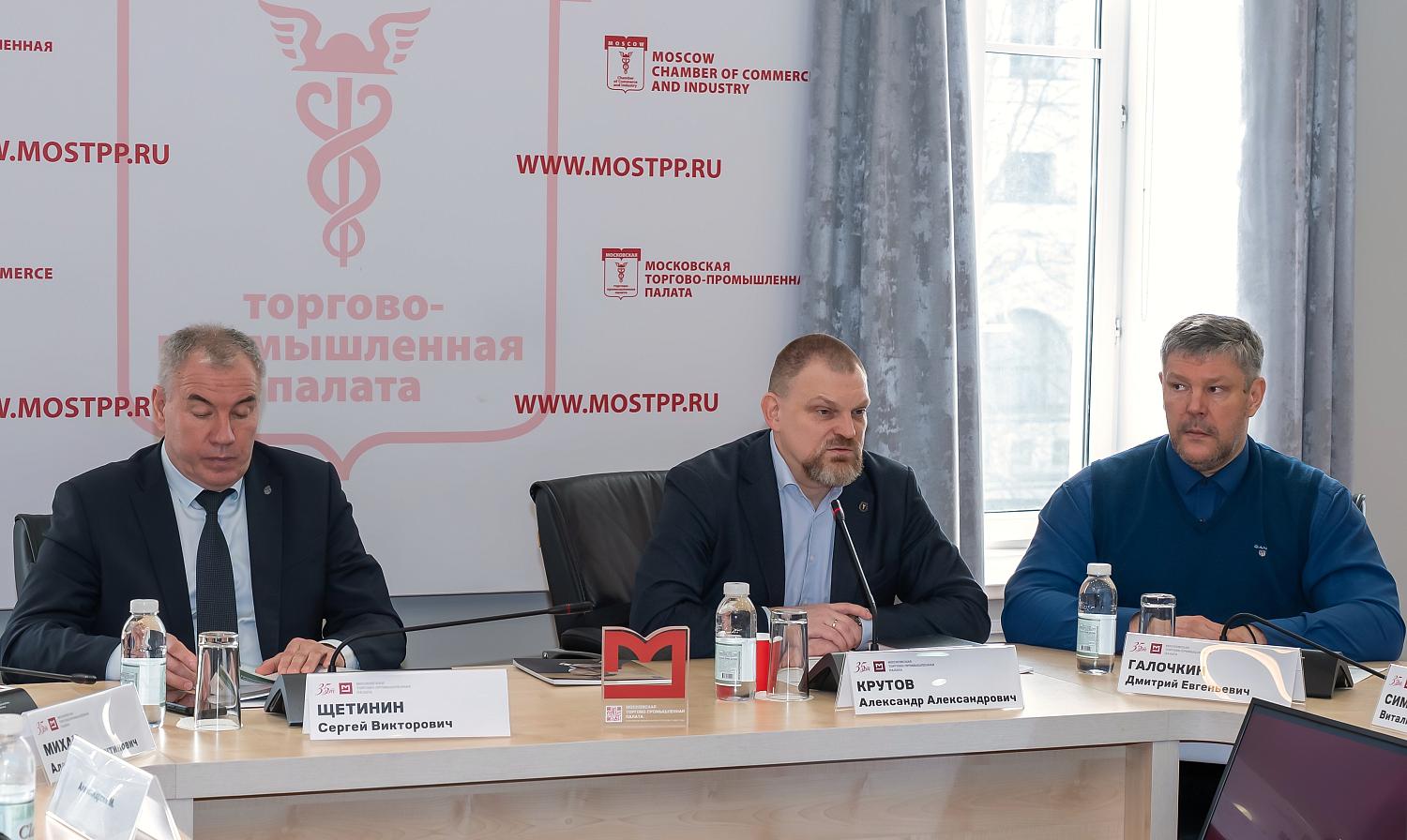 Эксперты обсудили, что мешает развитию пожарно-спасательной отрасли