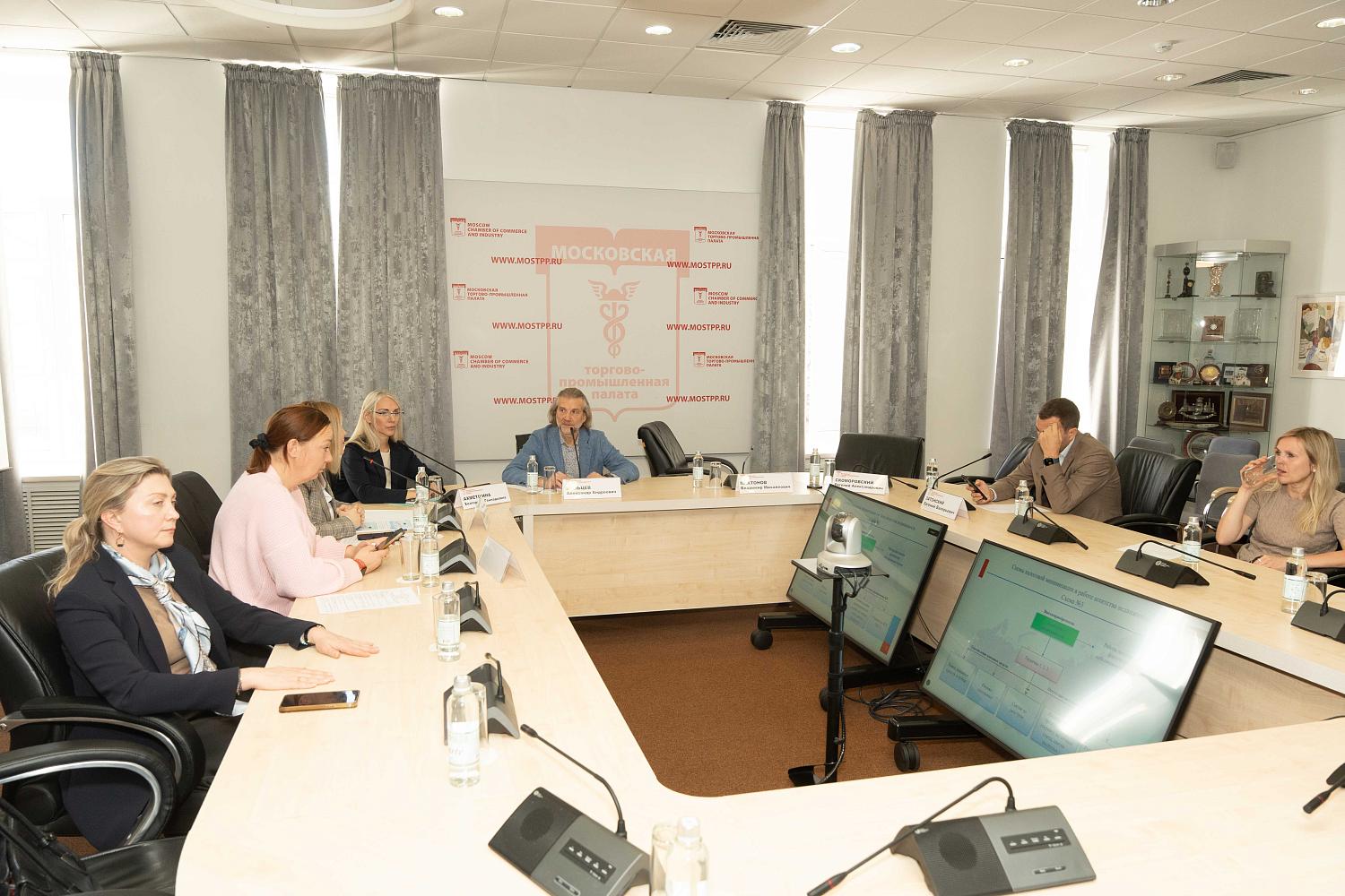 Риэлторы обсудили «проблемные зоны» в своей работе