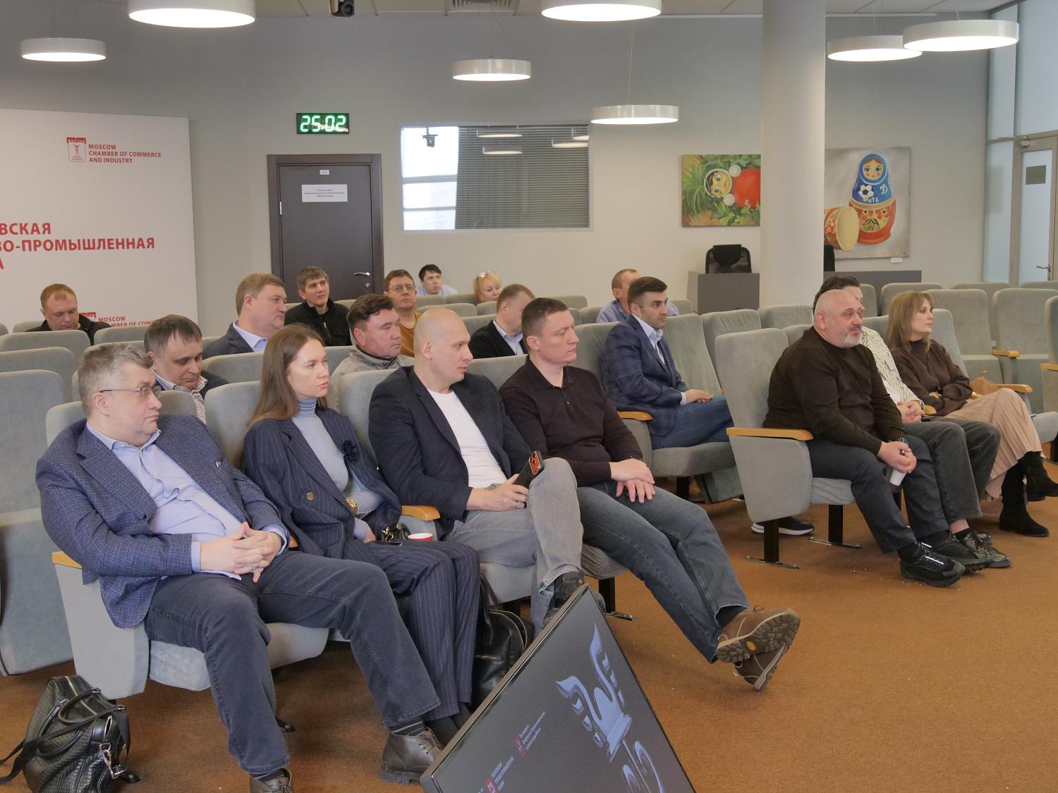 Представители таксомоторной отрасли столицы обсудили свое будущее