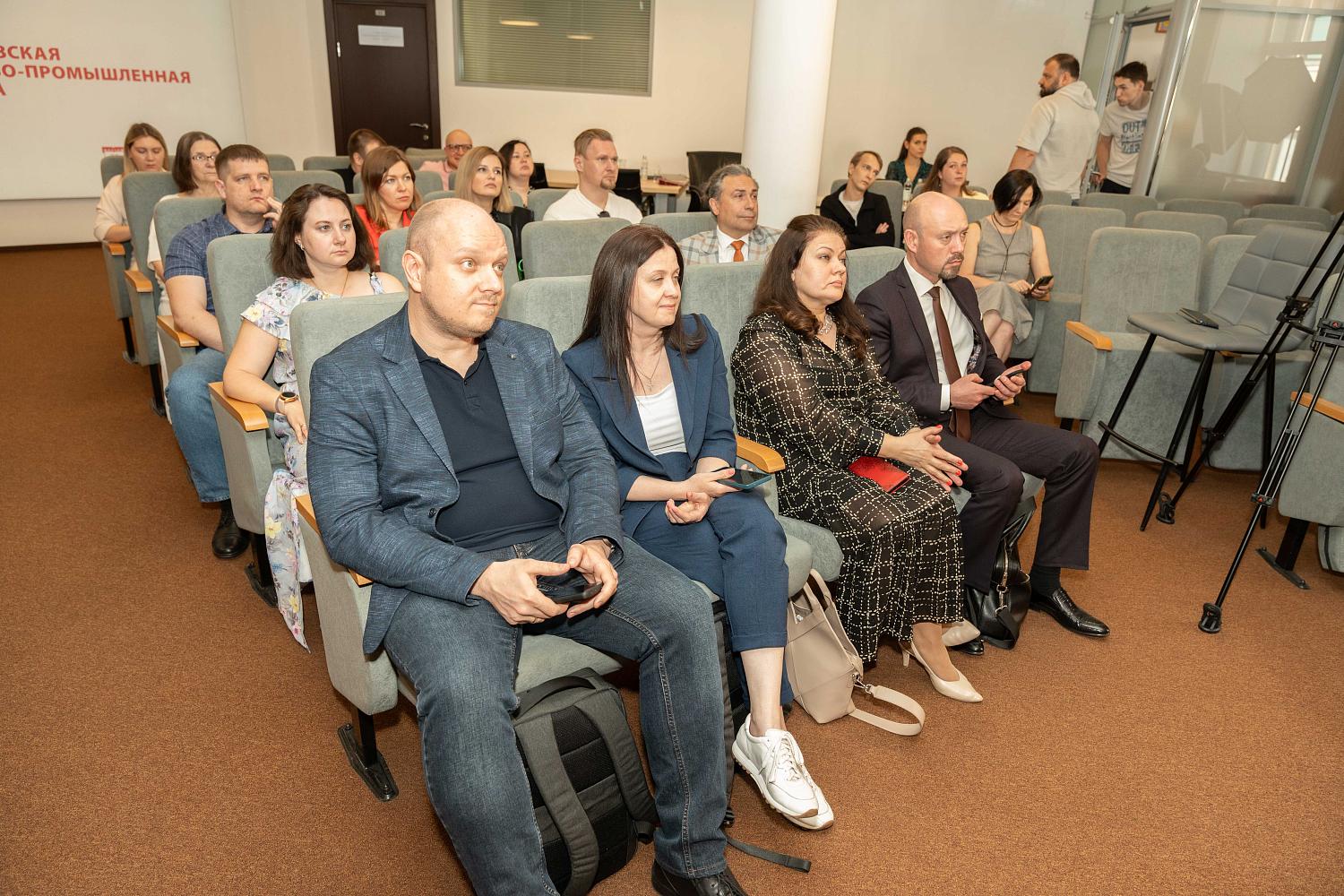 Лауреаты и победители московского этапа Национальной премии «Золотой Меркурий» получили награды