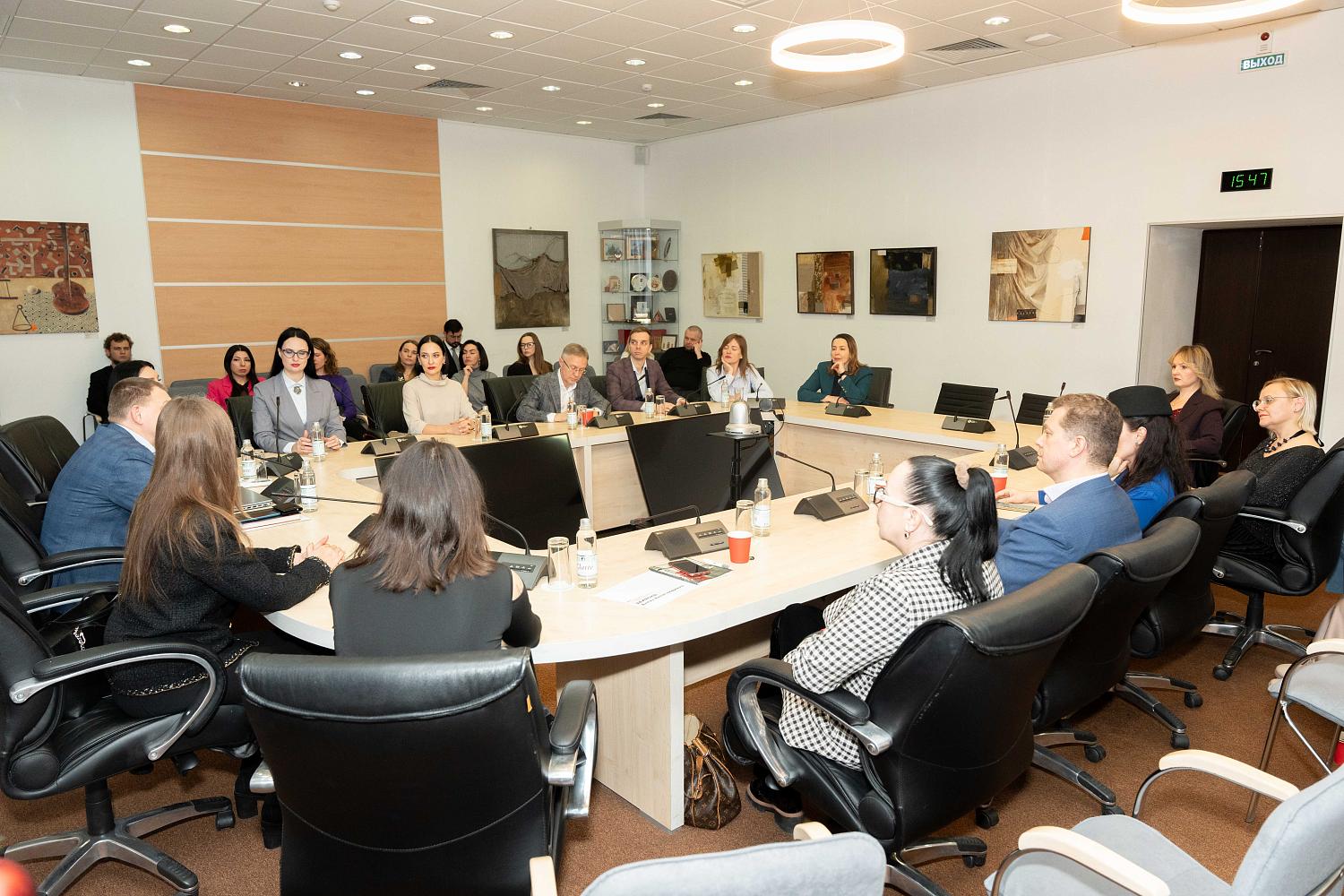 Обсуждены вопросы развития и объединения деловых сообществ 