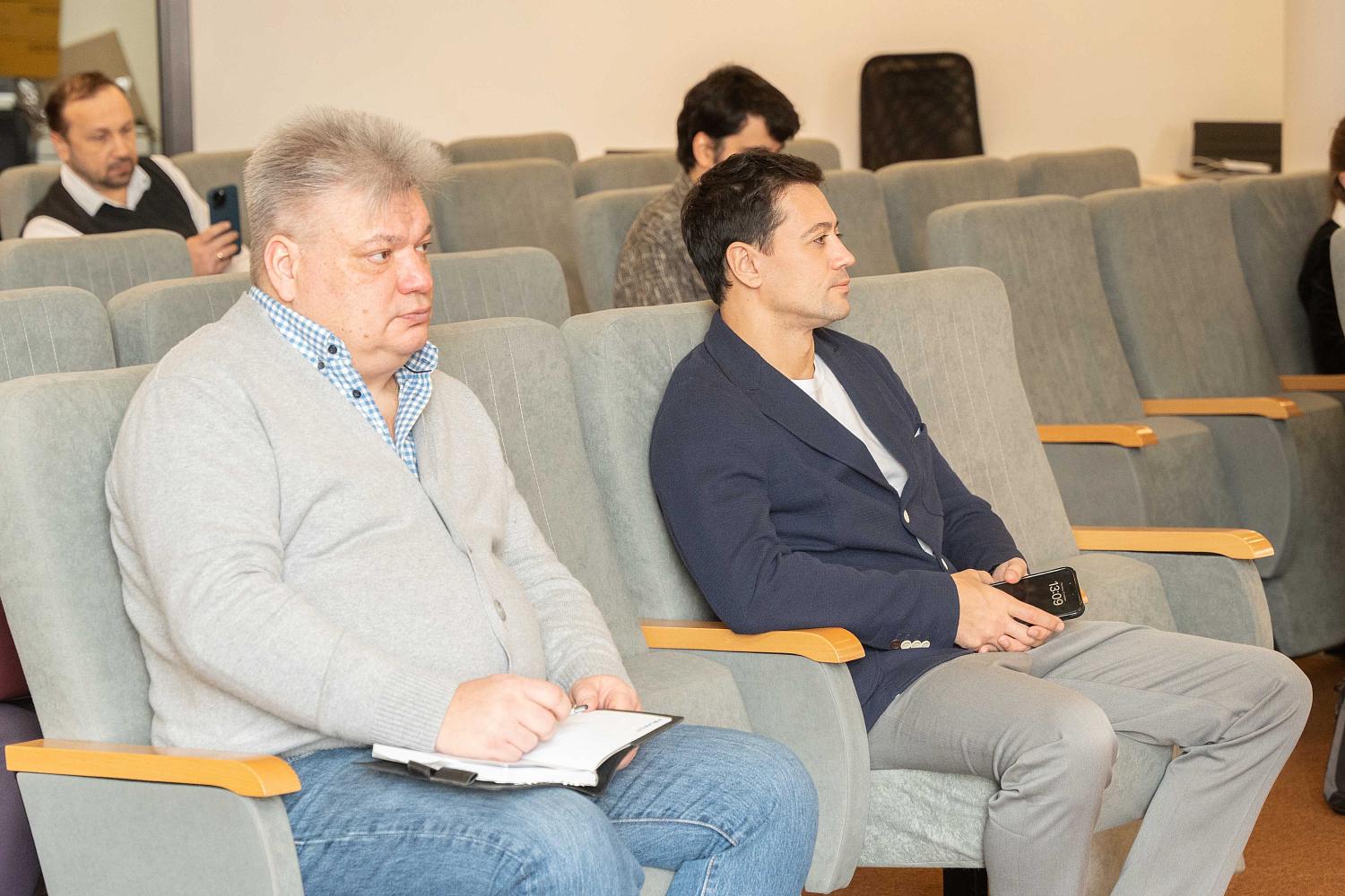 Эксперты рассказали предпринимателям о рисках при внешнеторговых расчетах в цифровых валютах