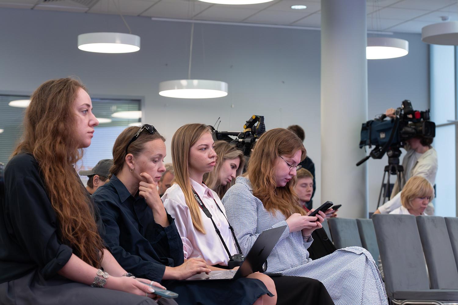 «Миллион призов» на выборах-2026: гарантированные баллы, поддержка бизнеса и помощь СВО