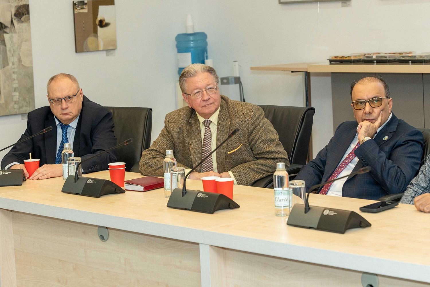 Эксперты по внешнеэкономической деятельности обменялись опытом и поделились проблемами