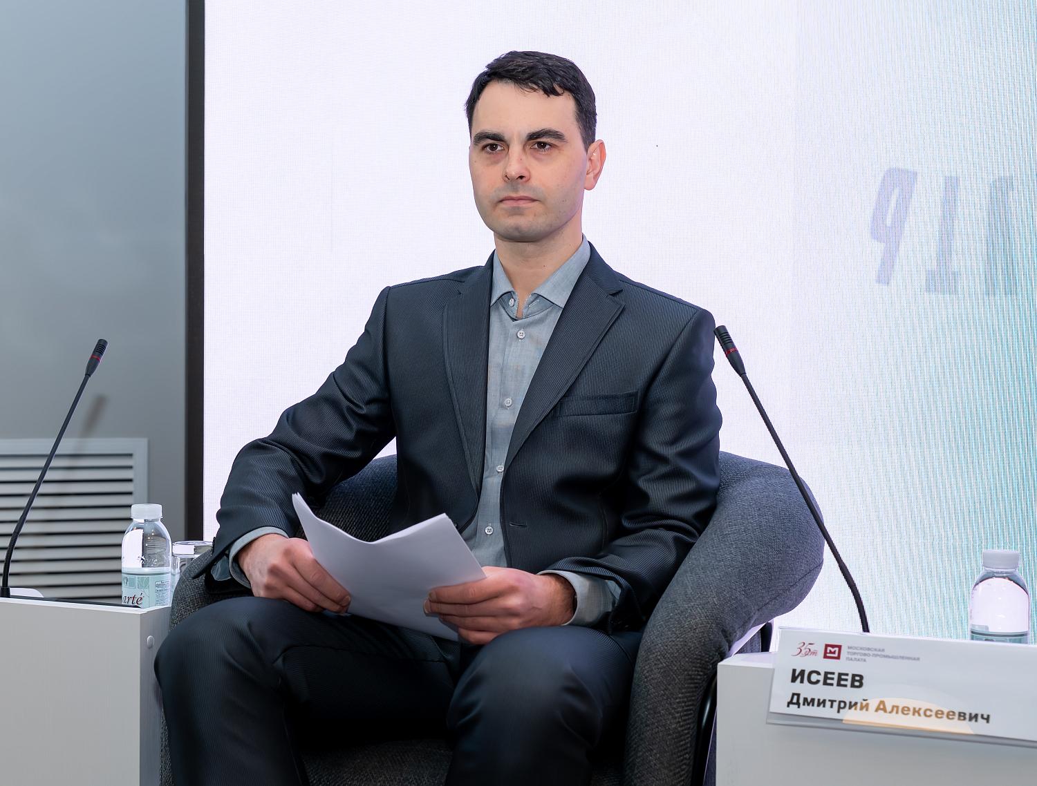 В центре внимания – развитие судостроения