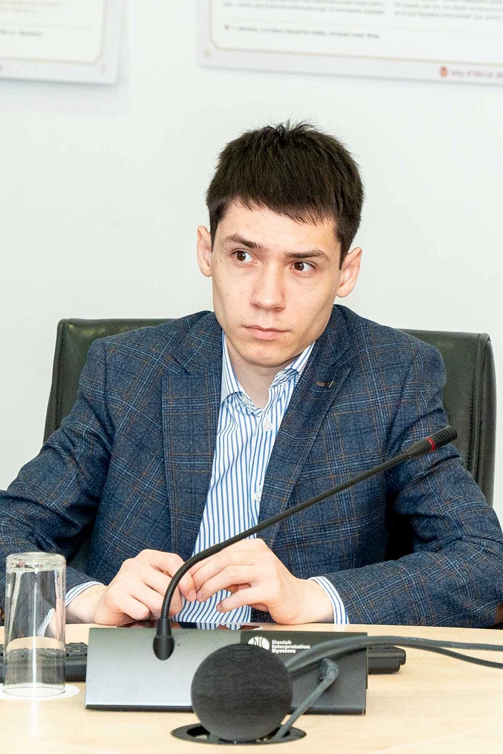 Креативные производители и торговые центры стремятся работать без посредников