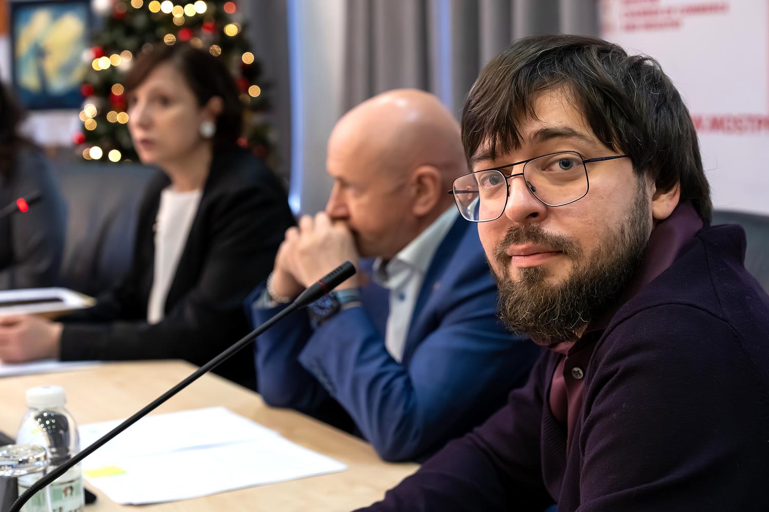 От детского дома к самостоятельной жизни: бизнес и НКО о поддержке взрослых сирот