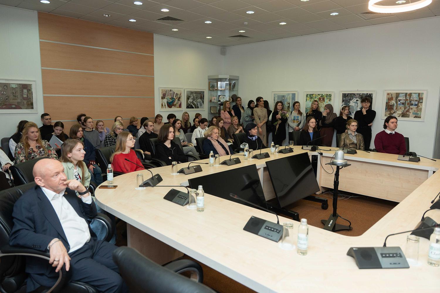 Пушкиниана в живописи: новая выставка в стенах Палаты