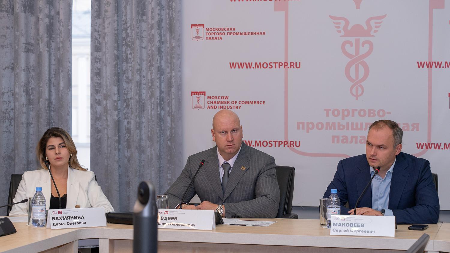 Малому бизнесу рассказали, как получить крупный заказ