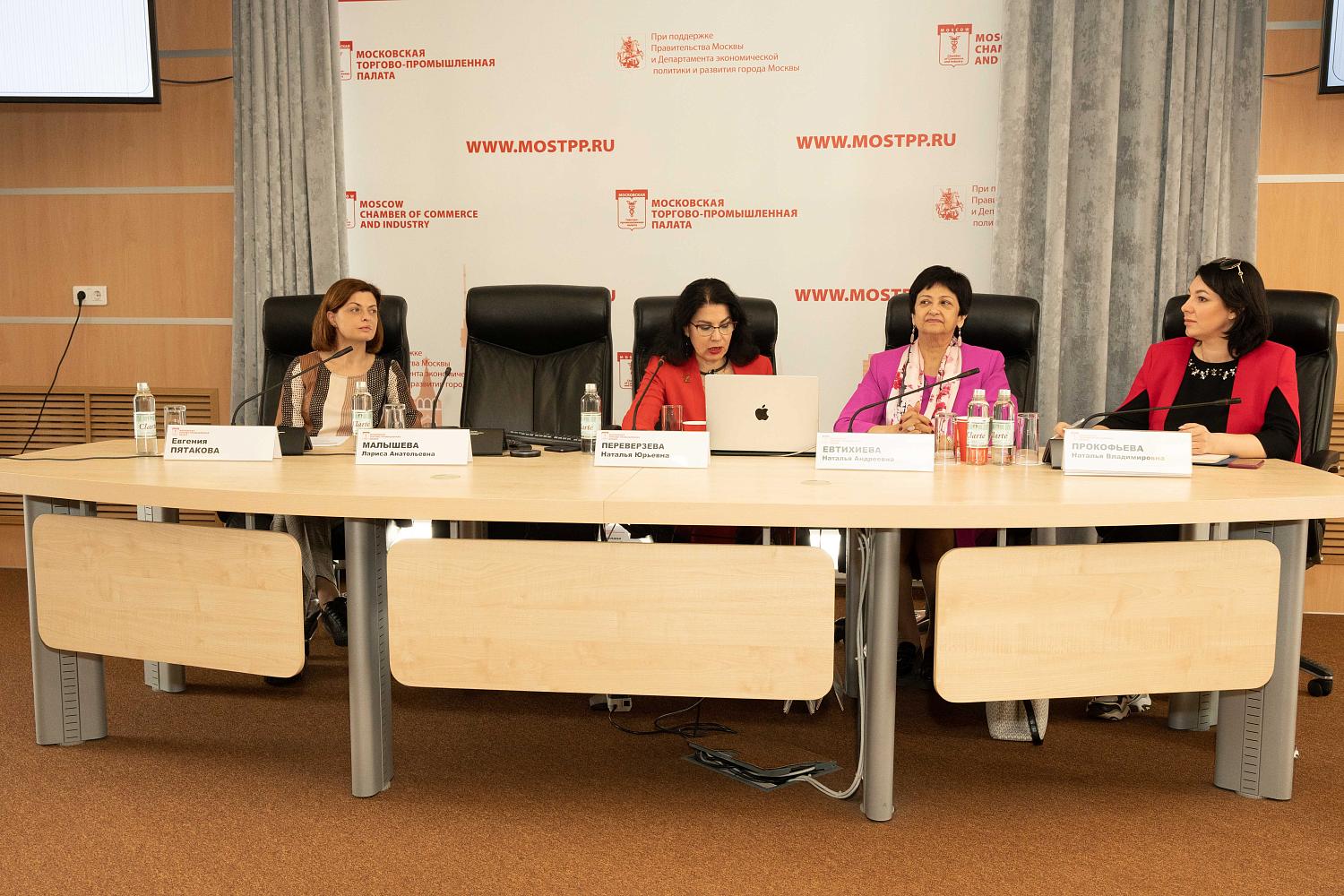 Специалисты обсудили разрывы и пути сближения практики и бизнес-образования