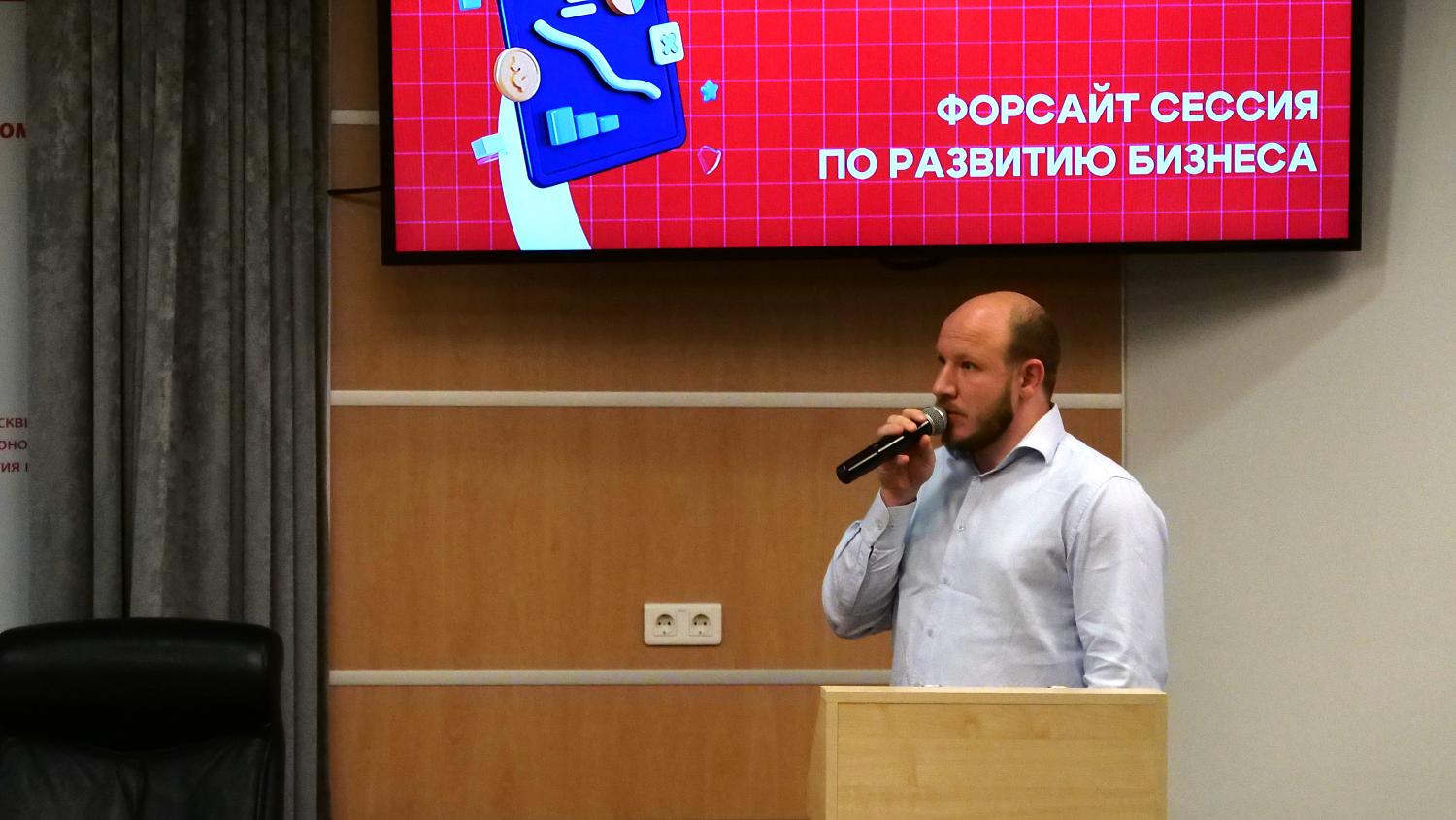«При вступлении в Палату ваш голос усиливается многократно!»