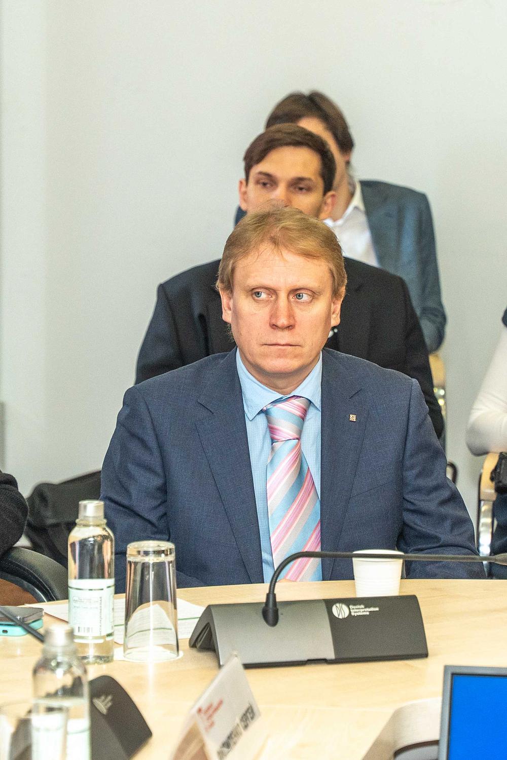 Эксперты анализируют возможности масштабирования бизнеса через комьюнити