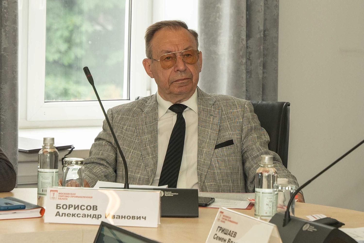 В МТПП появились еще один «медицинский» комитет и семь новых «страновых» комиссий