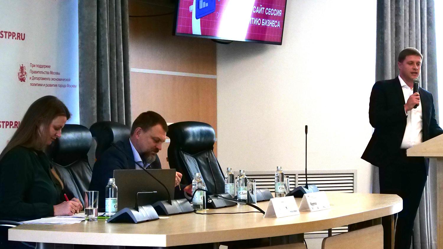 «При вступлении в Палату ваш голос усиливается многократно!»