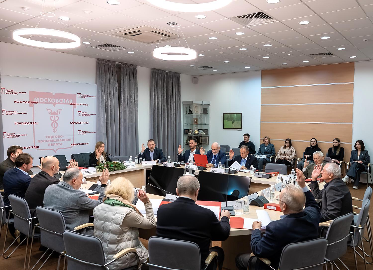 Совет МТПП принял решение о созыве IX Съезда Московской торгово-промышленной палаты и выдвинул Владимира Платонова в качестве кандидата на должность президента МТПП