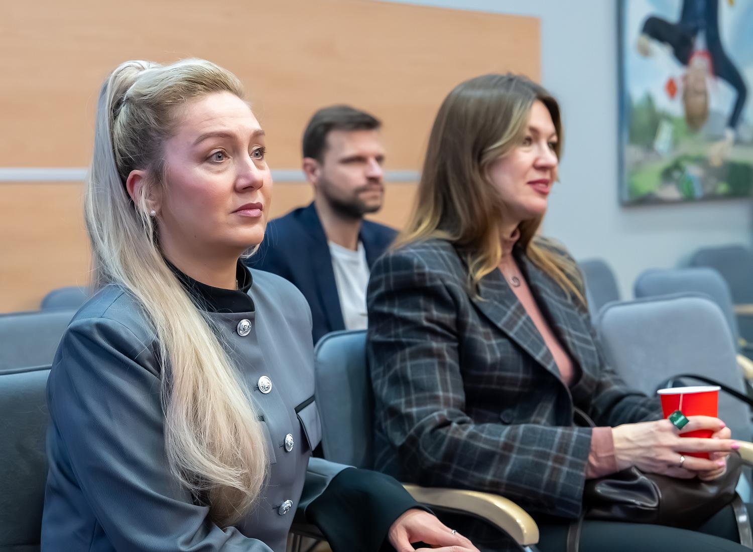 Женщины в бизнесе: как найти баланс между карьерой, семьёй и самореализацией