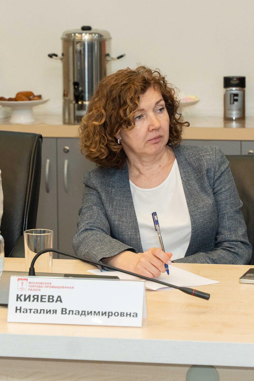 Эксперты обсудили проблемы благоустройства и озеленения столицы