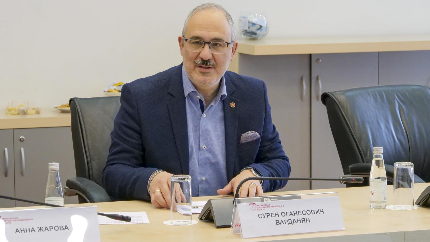 Кто и как регулирует цифровые отношения? 