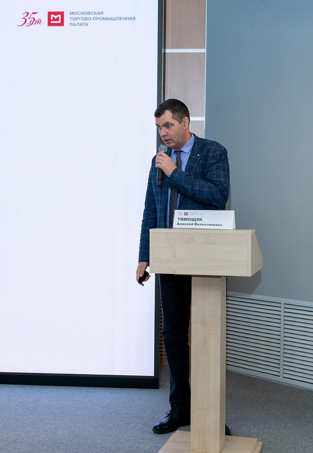 В центре внимания – развитие судостроения