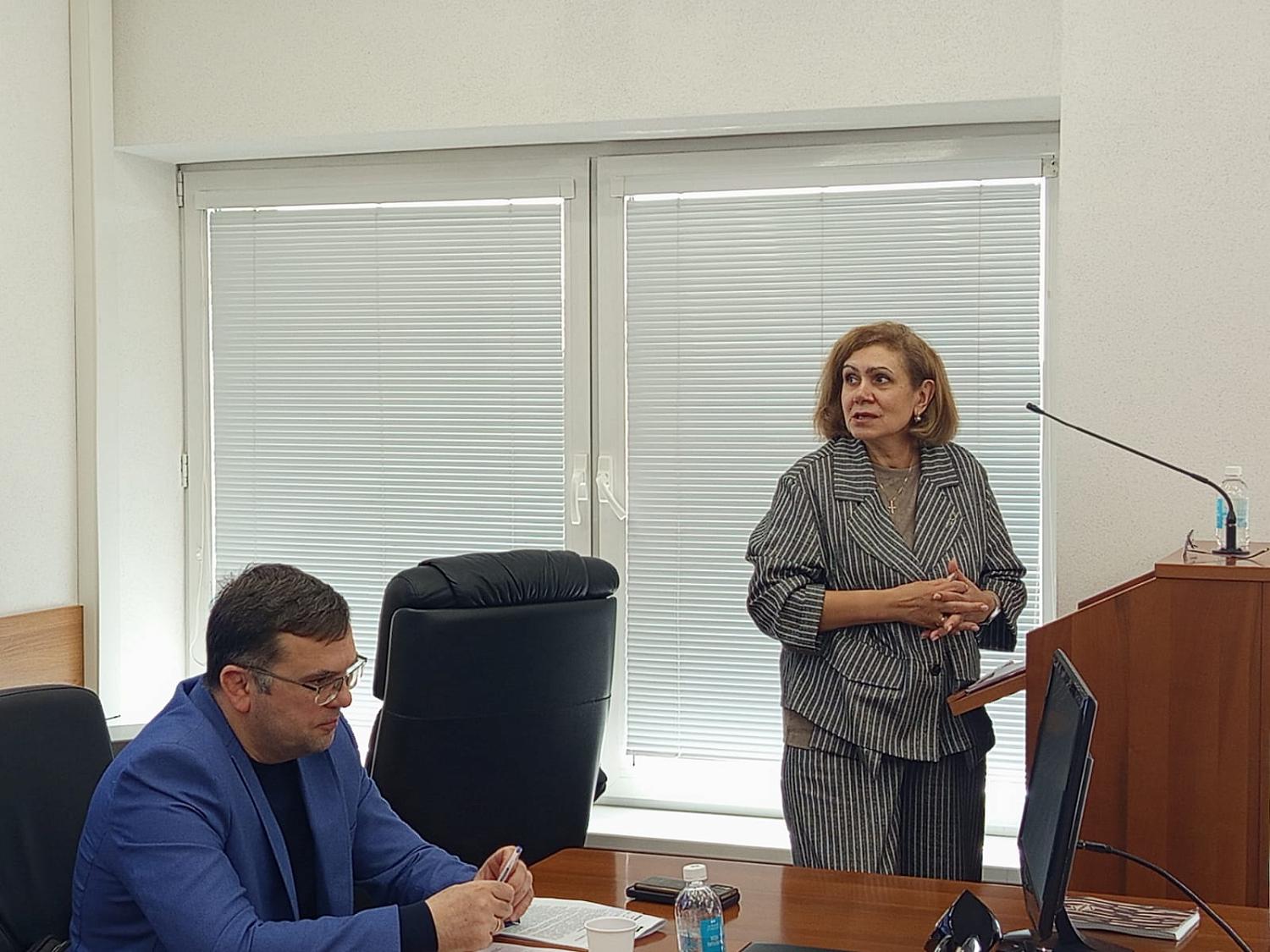  Изменения трудового законодательства стали темой круглого стола