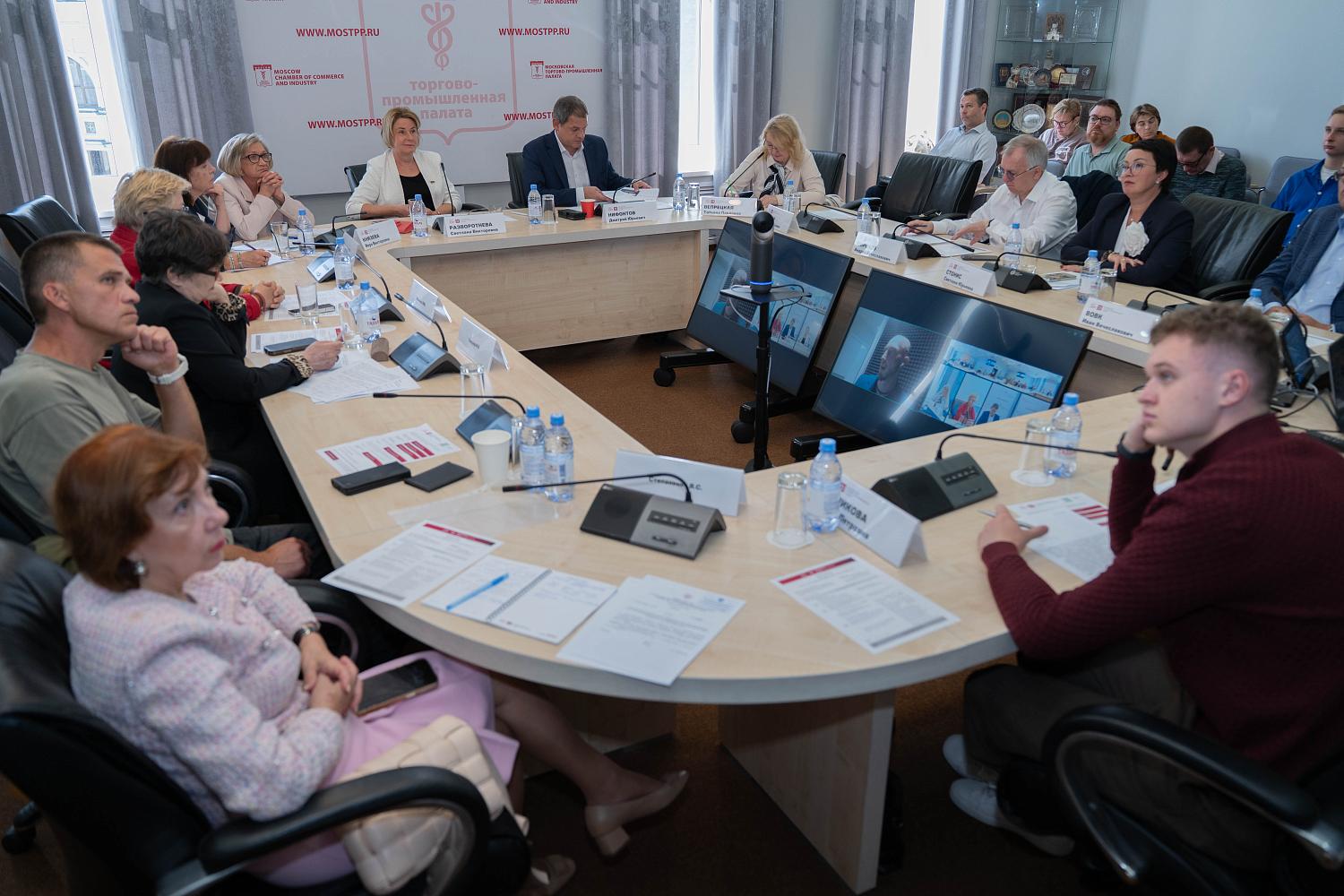 В МТПП обсудили новый порядок оформления актов сдачи-приемки работ в многоквартирных домах