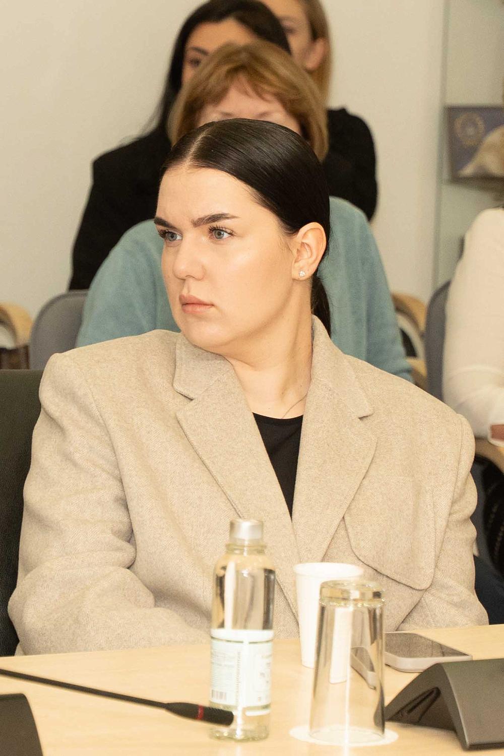 Маркировка рекламы в интернете по-прежнему вызывает много вопросов у предпринимателей и блогеров