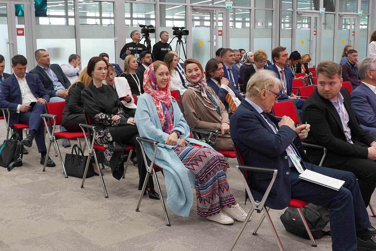 В Казани завершился Международный форум торгово-промышленных палат
