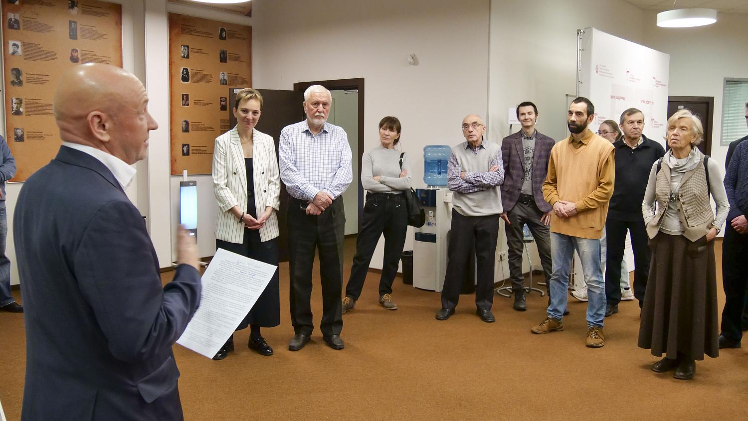 В МТПП состоялась церемония открытия выставок «рисующих музыкантов и играющих художников»