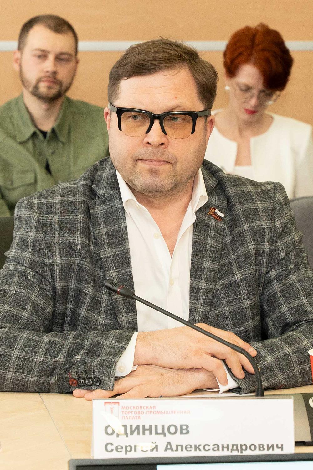 Эксперты обсудили проблемы благоустройства и озеленения столицы