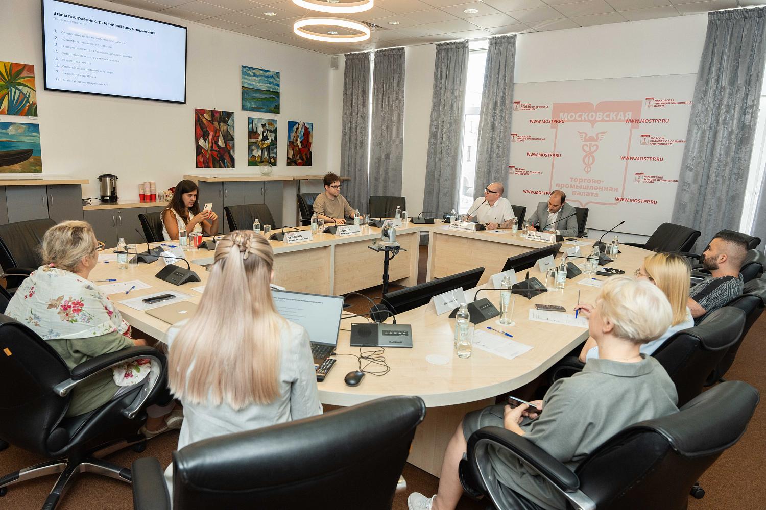 Эксперты обсудили проблемы, возможности и вызовы для предприятий креативной экономики